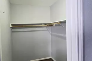 11879 Algonquin Dr W, Houston, TX 77089 - Photo 13