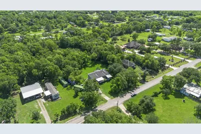 9710 Harvest Acres Drive, Manvel, TX 77578 - Photo 5