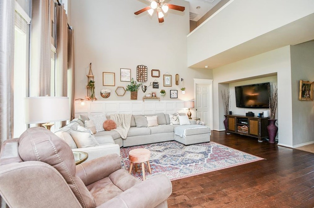 5526 Walnut Gln Ln, Richmond TX 77471-2681 exterior