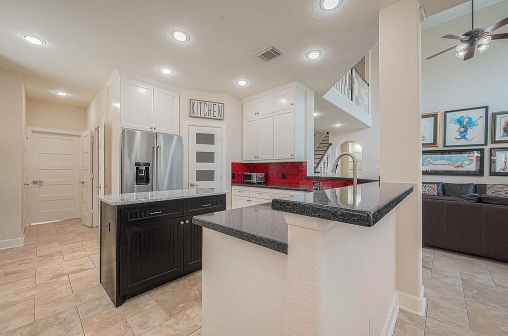 22310 Caroline Cv Ln, Katy TX  77450-8200 exterior