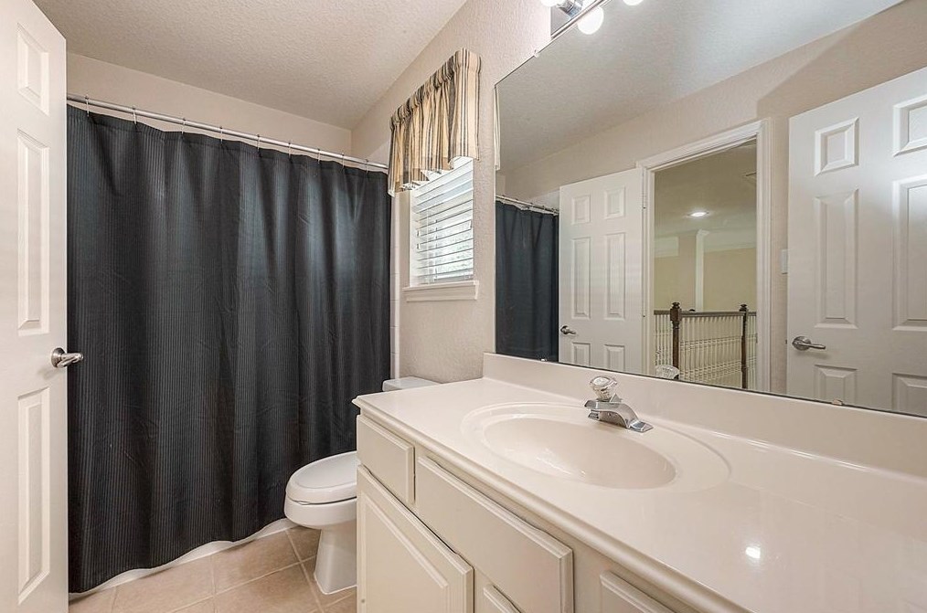 22310 Caroline Cv Ln, Katy TX  77450-8200 exterior