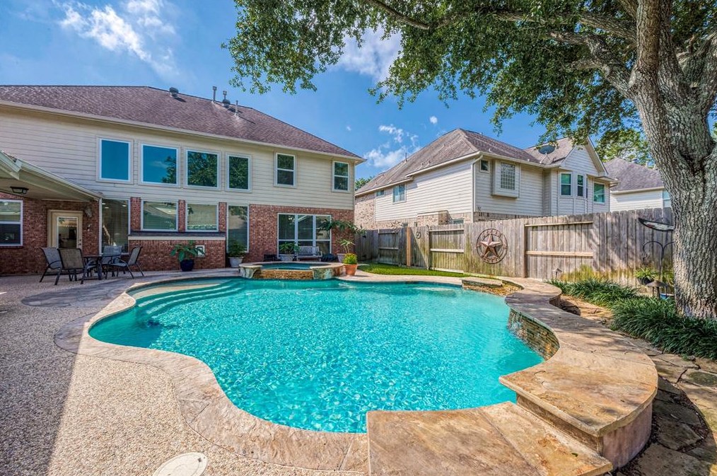 22310 Caroline Cv Ln, Katy TX  77450-8200 exterior
