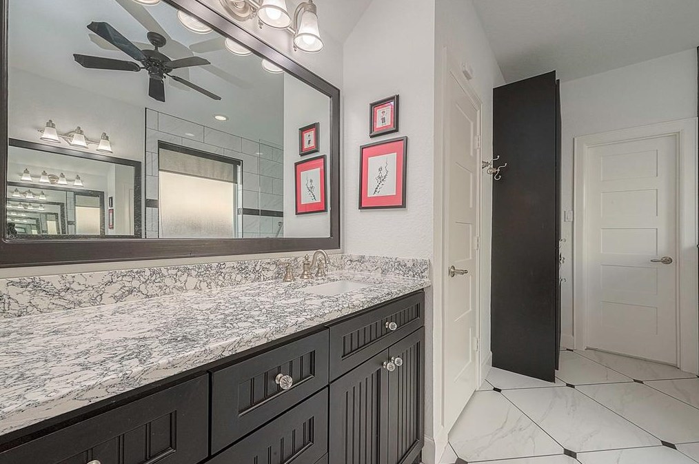 22310 Caroline Cv Ln, Katy TX  77450-8200 exterior