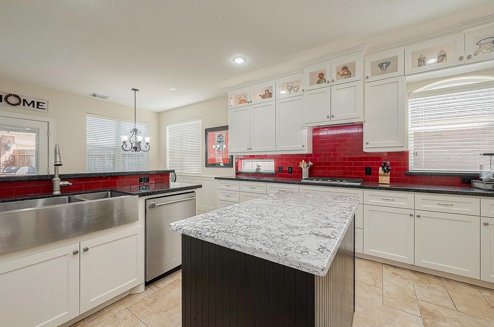 22310 Caroline Cv Ln, Katy TX  77450-8200 exterior