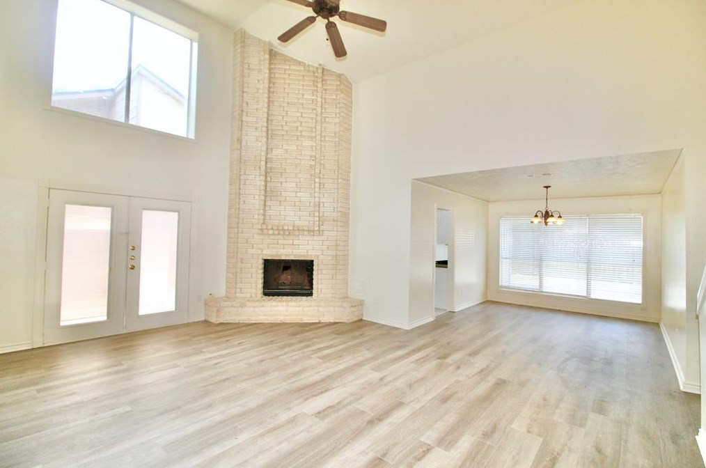 2118 Creekshire Dr, Sugar Land TX  77478-5237 exterior