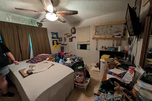 384 Lucille Dr, Livingston, TX 77351 - Photo 5