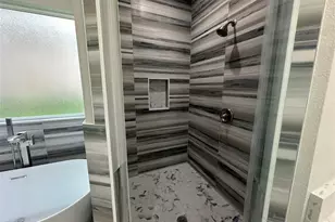 14159 Lakepoint Dr, Willis, TX 77318 - Photo 15