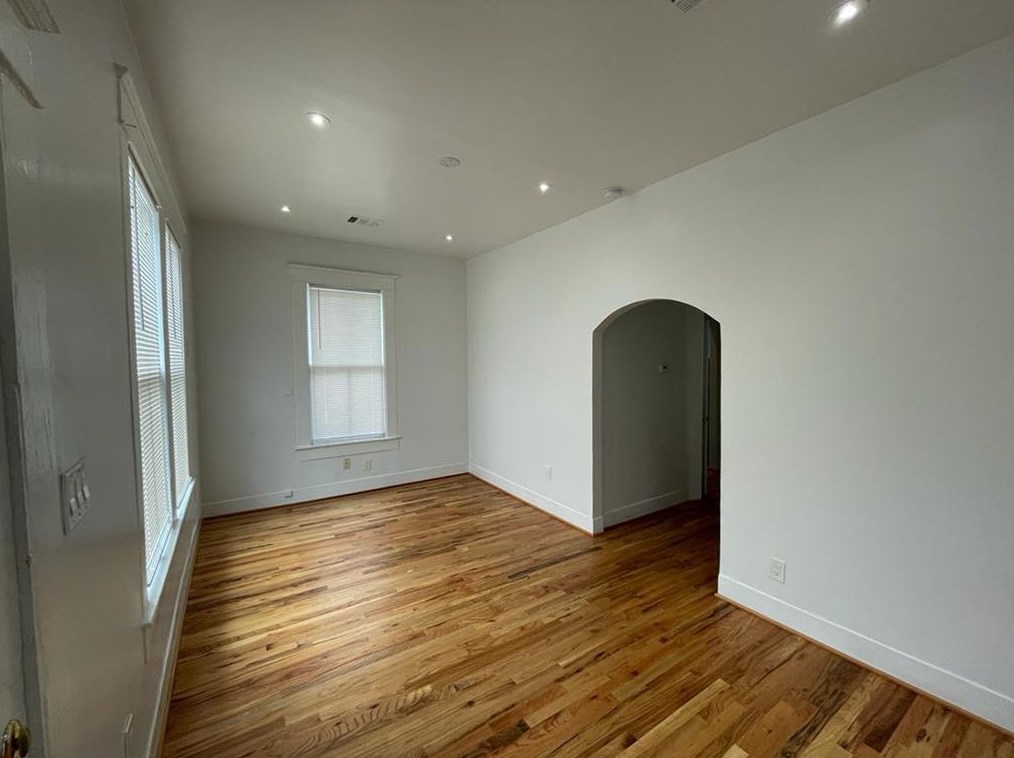 2118 Carter St, Houston TX  77008-4446 exterior