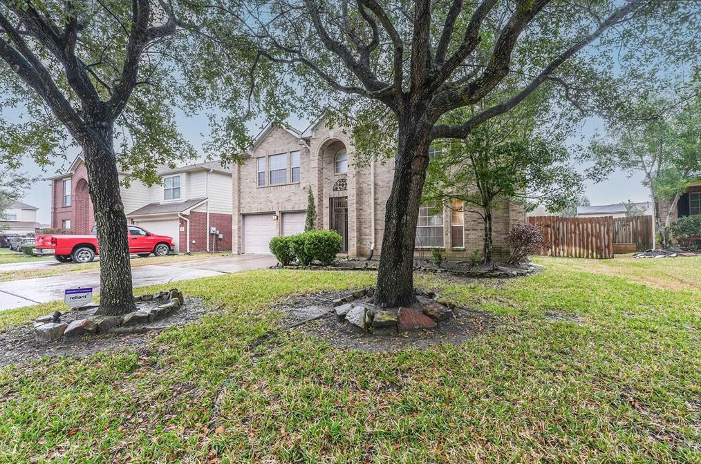 14007 Tealcrest Ln, Houston TX  77047-3283 exterior