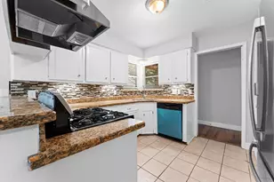 12331 Wedgehill Ln, Houston, TX 77077 - Photo 13