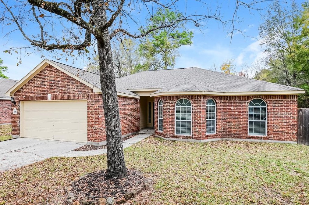 9825 Rhea Ct, Conroe TX  77385-4623 exterior
