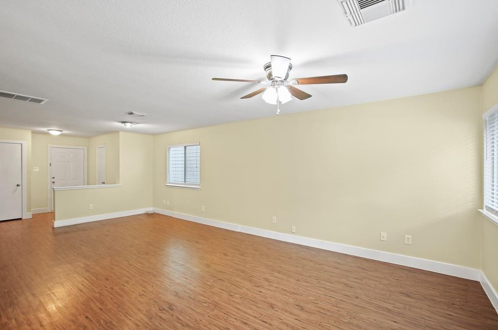 3947 Carriage Park Row, Missouri City TX  77459-2448 exterior