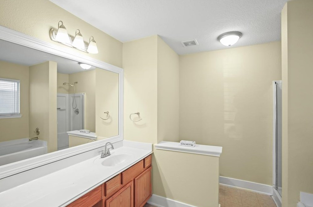 3947 Carriage Park Row, Missouri City TX  77459-2448 exterior