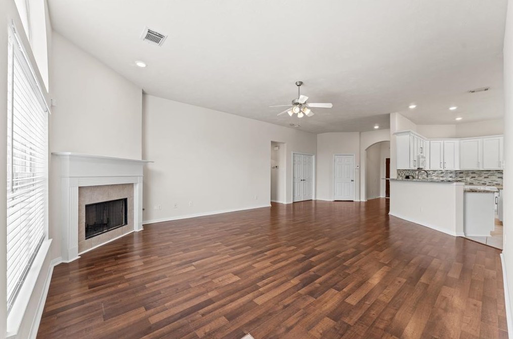 12043 Bogey Way, Pearland TX  exterior