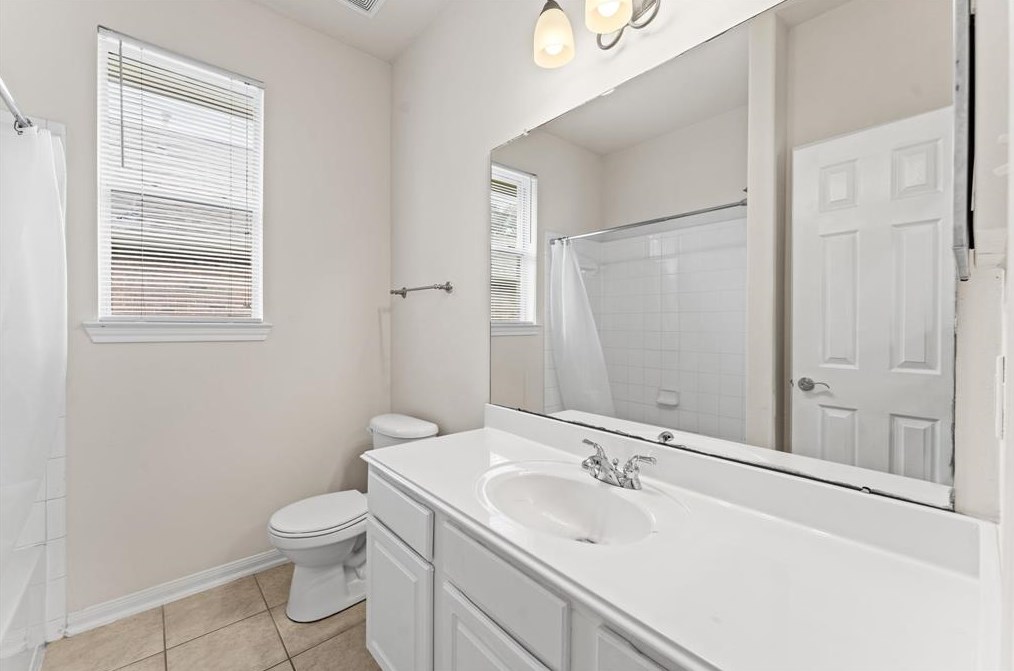 12043 Bogey Way, Pearland TX  exterior