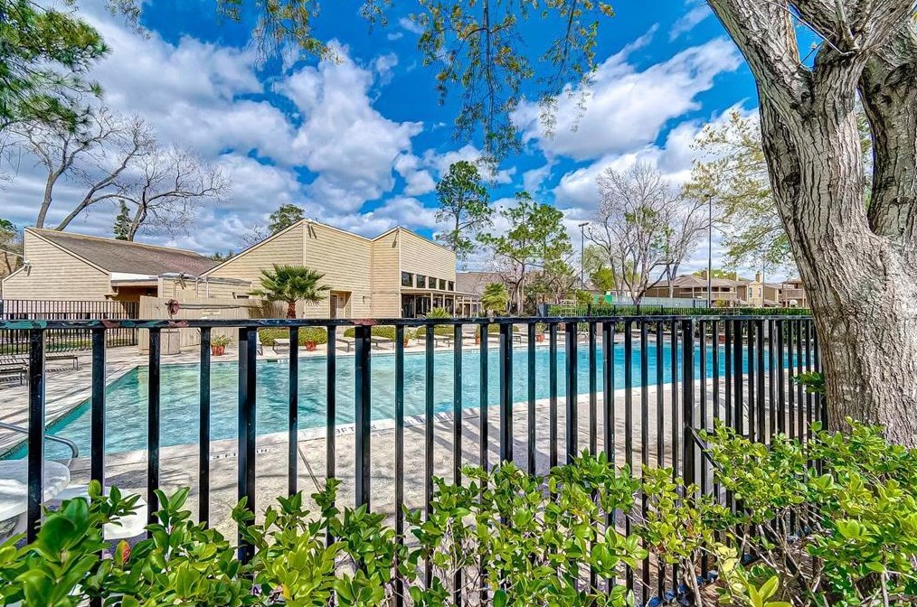 2323 Briarwest Blvd, Houston TX  77077-5696 exterior