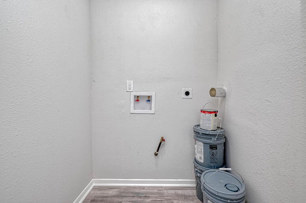 6419 Mohawk St, Houston TX 77016-2002 exterior