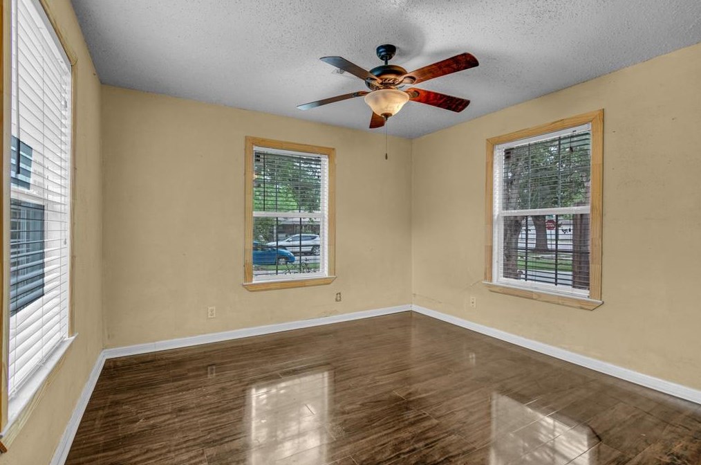 7618 Mossrose, Houston TX  77087-2603 exterior