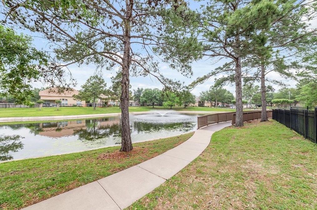 17726 Windsor Grove Ln, Houston TX  77084-3690 exterior
