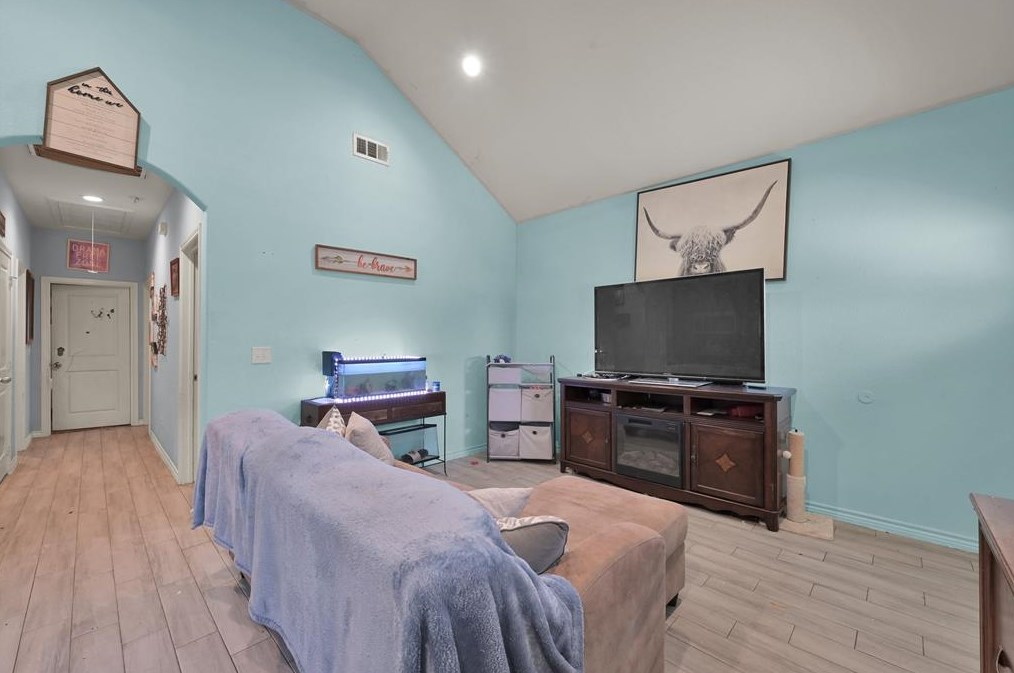 16918 Hammon, Montgomery TX 77316-6722 exterior