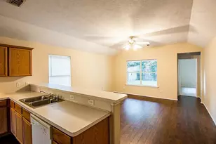 87 Hockenberry Pl, The Woodlands, TX 77385 - Photo 9