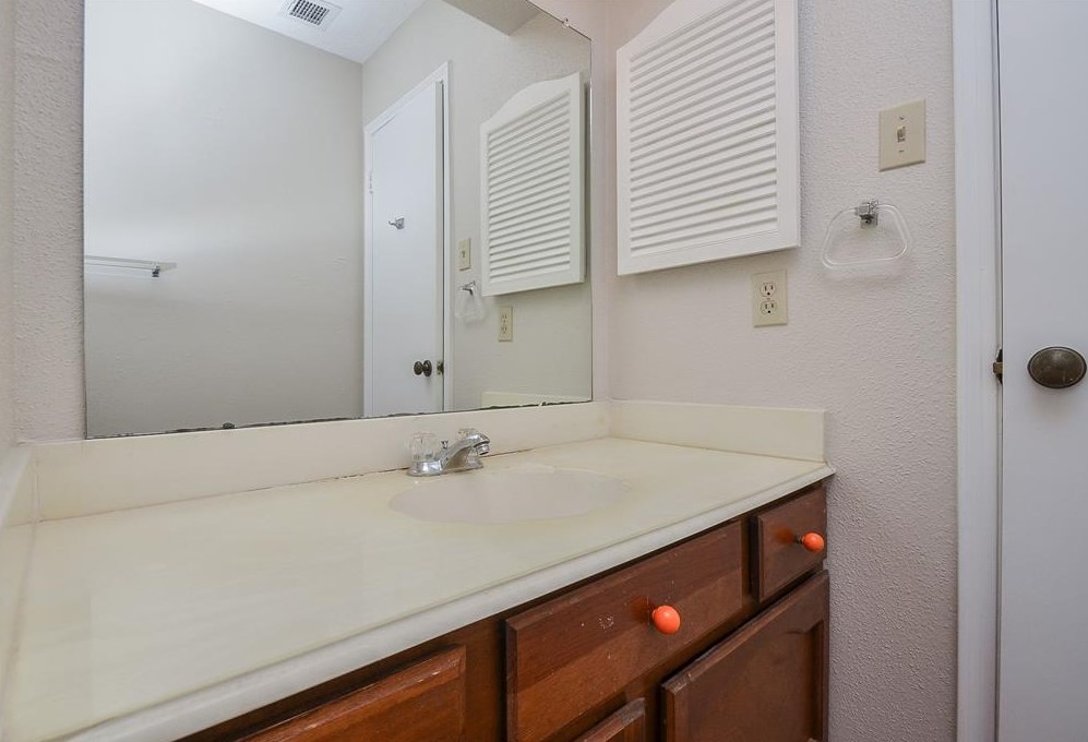5023 Gleneagles Ct, Houston TX  77084-2604 exterior