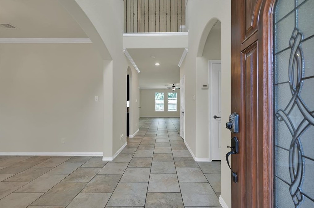 100 Sawbridge Cir, Spring TX  77389-5142 exterior
