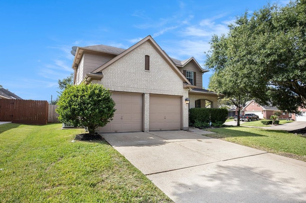 9731 Grn Vly Ln, Houston TX  77064-3834 exterior