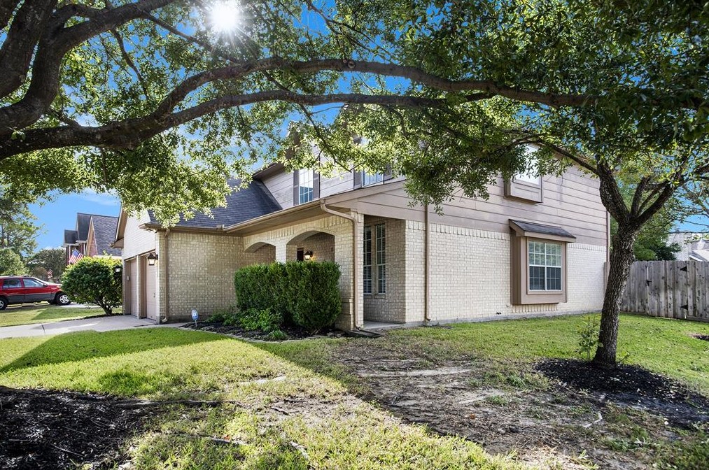 9731 Green Valley Ln, Houston TX  77064-3834 exterior