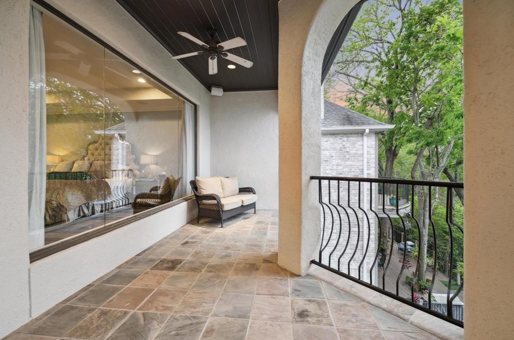 7 Ter, Houston TX  77007-5070 exterior