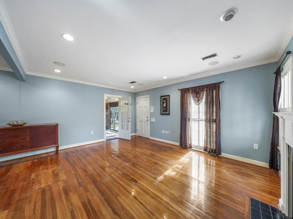 6607 Fairfield St, Houston TX  77023-4001 exterior