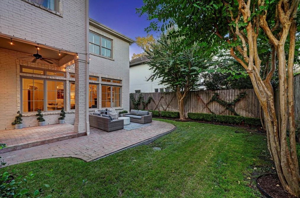 4111 Marlowe St, Houston TX  77005-2045 exterior