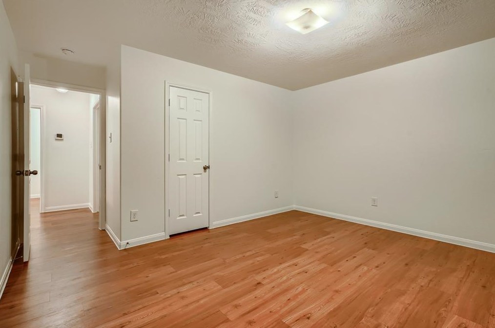 1039 Doubletree Gln Dr, Houston TX  77073-5673 exterior