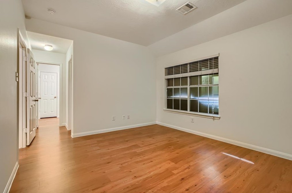 1039 Doubletree Gln Dr, Houston TX  77073-5673 exterior
