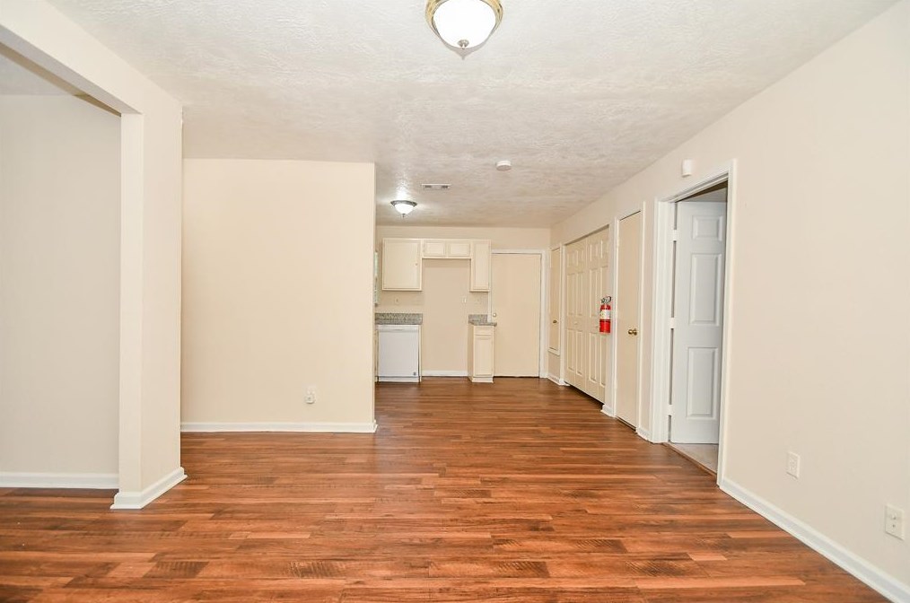 9438 Fairland Dr, Houston TX  77051-3119 exterior