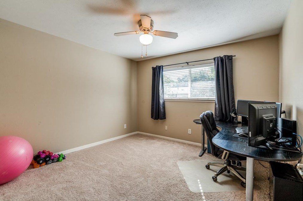 2727 Triway Ln, Houston TX 77041-7421 exterior