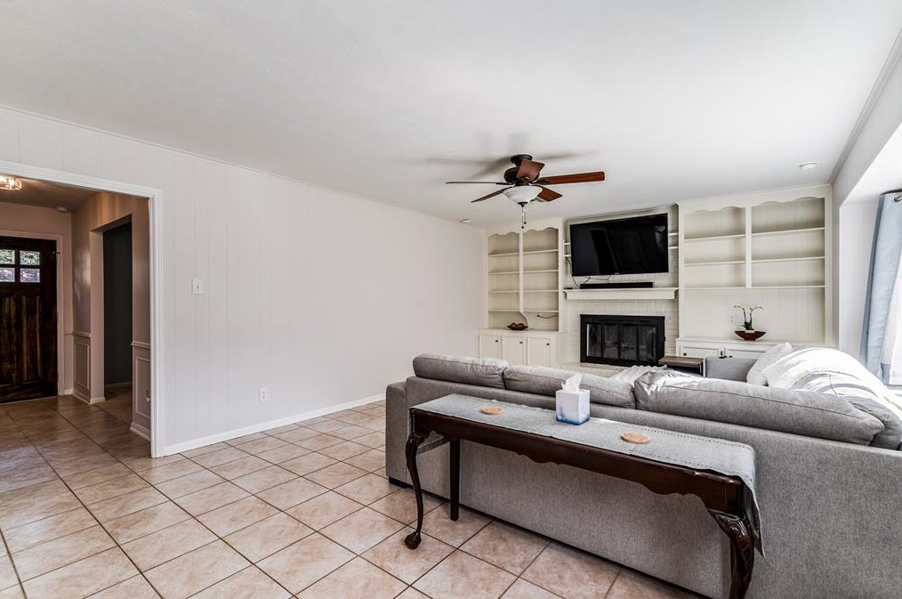 2727 Triway Ln, Houston TX 77041-7421 exterior