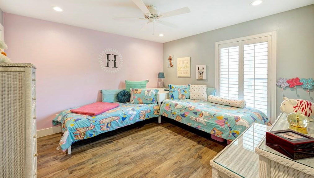 14015 Taylorcrest, Houston TX  77079-8702 exterior