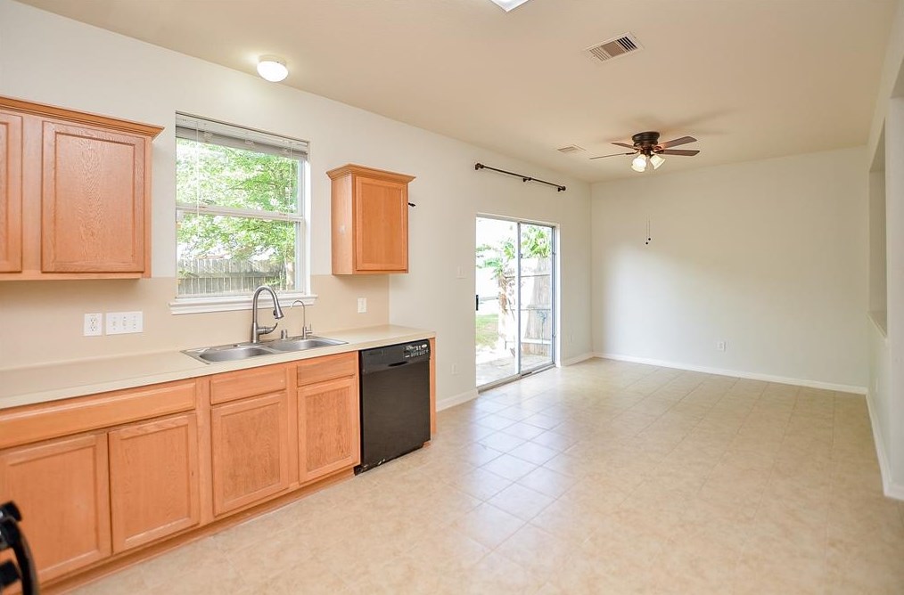 13139 Lawsons Crk Ln, Houston TX  77072-0119 exterior