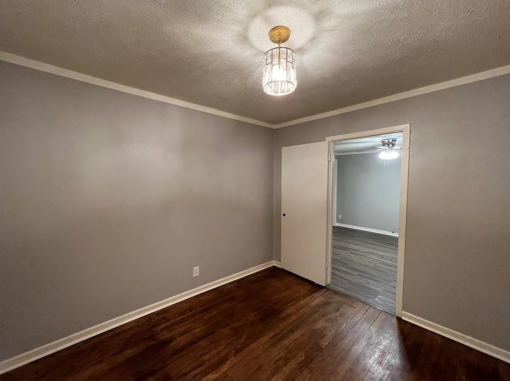 9529 Chesterfield Dr, Houston TX  77051-3130 exterior