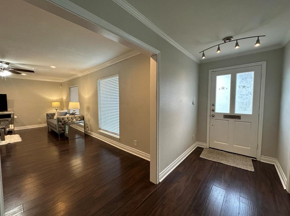 5309 Pagewood Ln, Houston TX  77056-7226 exterior