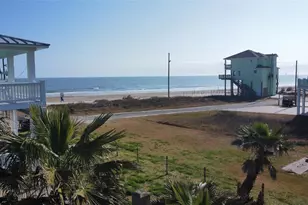 2836 Gulf View Ln, Crystal Beach, TX 77650 - Photo 5