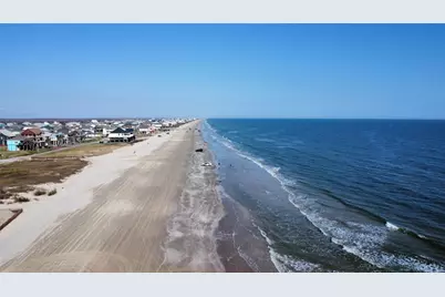 2836 Gulfview Lane, Crystal Beach, TX 77650 - Photo 7