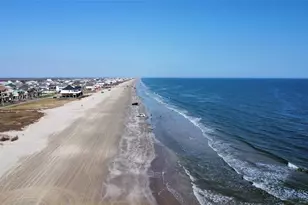 2836 Gulf View Ln, Crystal Beach, TX 77650 - Photo 7