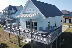 2836 Gulf View Ln, Crystal Beach, TX 77650 - Photo 1