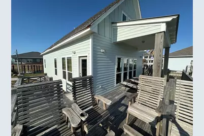 2836 Gulfview Lane, Crystal Beach, TX 77650 - Photo 11