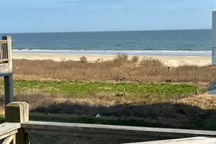 2836 Gulf View Ln, Crystal Beach, TX 77650 - Photo 13