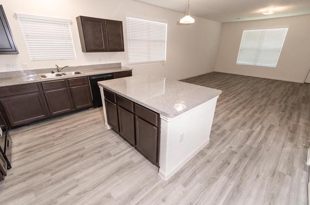 9 Lavida Ct, Manvel TX  77578-2002 exterior