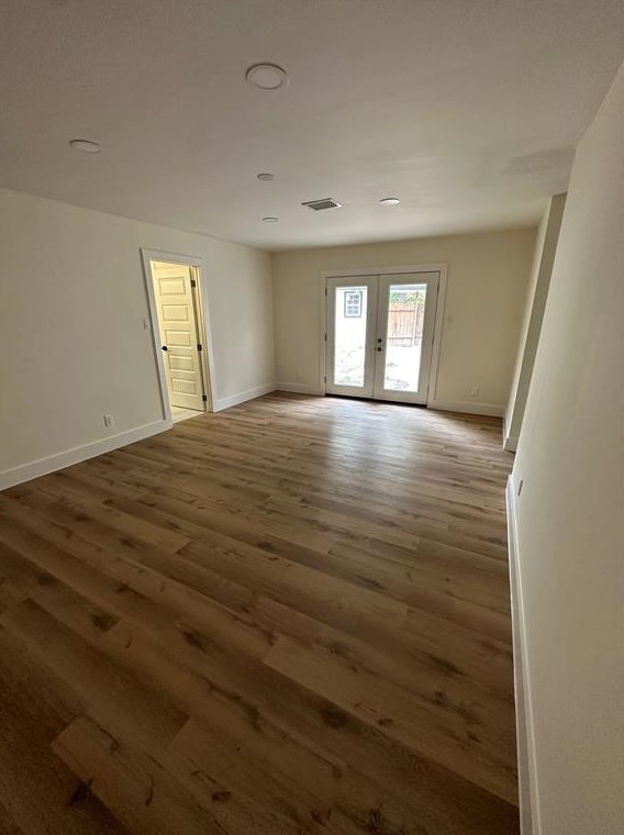 5411 Old Ldg Dr, Houston TX  77066-1620 exterior
