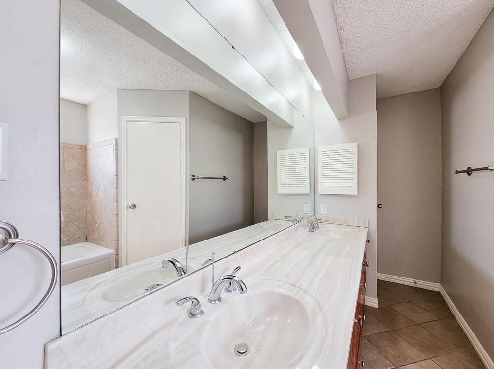 7850 Birchbark Dr, Humble TX 77338-1836 exterior